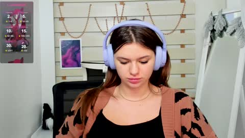 Monika online show from January 2025 06:01:02 PM