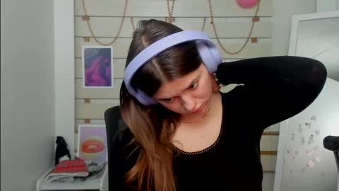 Monika online show from February 2025 04:35:01 PM