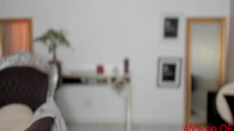 Alessia online show from September 2025 01:57:02 PM