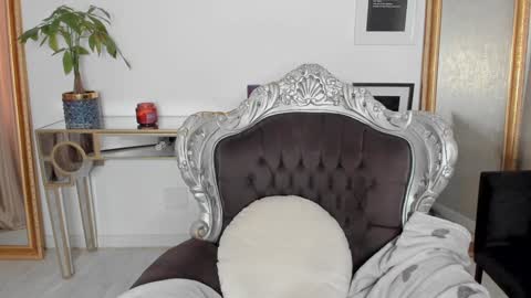 Alessia online show from September 2025 11:57:01 AM