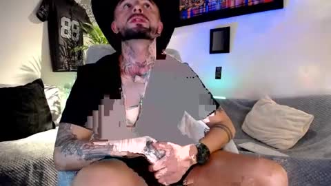 monnojones online show from August 2026 01:30:01 AM