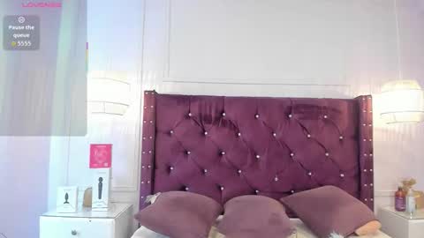 Snapshot of monserrat_girl chatting on November 2025 11:12:02 AM online show from November 2025 11:12:02 AM