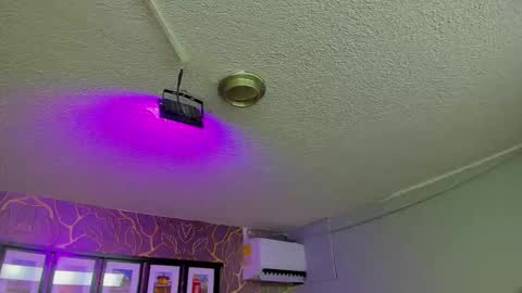   online show from January 2026 04:04:02 AM