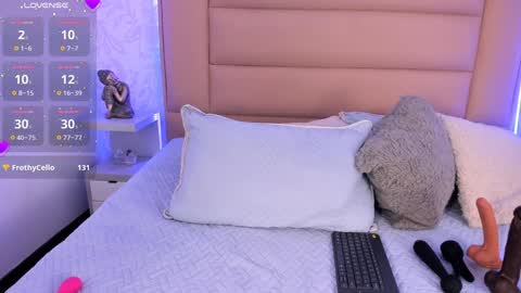 Adriana online show from December 2024 02:06:01 PM