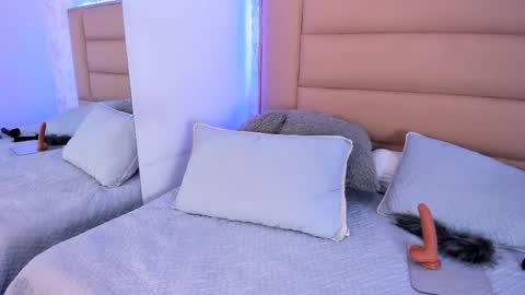 Adriana online show from February 2025 06:58:02 PM