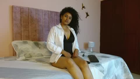 Snapshot of monserratjhonson chatting on June 2026 07:15:02 PM monserratjhonson online show from June 2026 07:15:02 PM