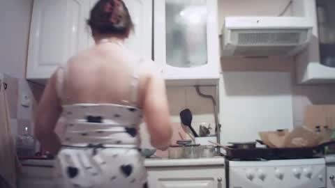 moodiemira online show from September 2025 08:21:02 PM