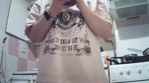 moodiemira online show from October 2025 07:58:02 PM