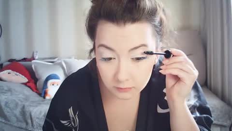 moodiemira online show from March 2026 01:05:01 PM