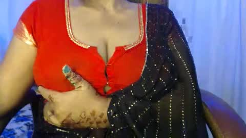 Snapshot of moody_maya chatting on October 2025 11:44:01 AM Maya online show from October 2025 11:44:01 AM