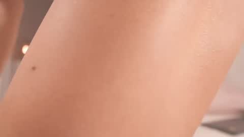 Snapshot of moon_angels chatting on June 2026 12:04:02 PM Angels online show from June 2026 12:04:02 PM