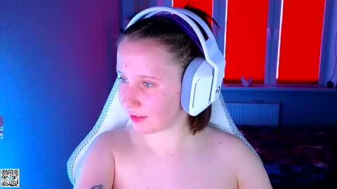 Lola online show from September 2025 01:23:01 PM