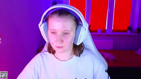 Lola online show from November 2025 12:38:01 PM