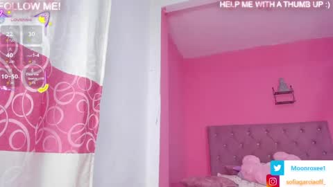 moon_roxee online show from March 2026 11:10:01 PM