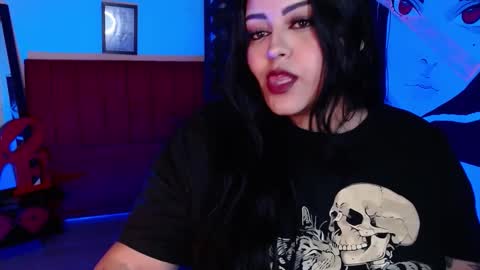 moon_sunflowers online show from September 2025 02:59:01 AM