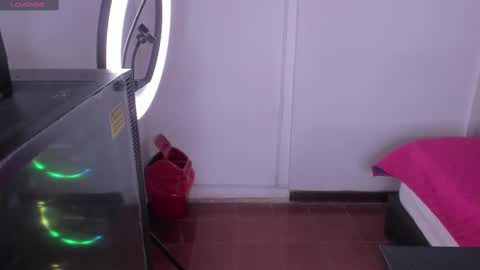 Luna  online show from February 2025 06:55:02 PM