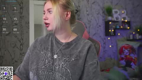 Emilia online show from November 2025 09:53:01 AM