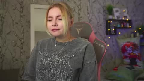 Emilia online show from February 2026 09:53:01 AM