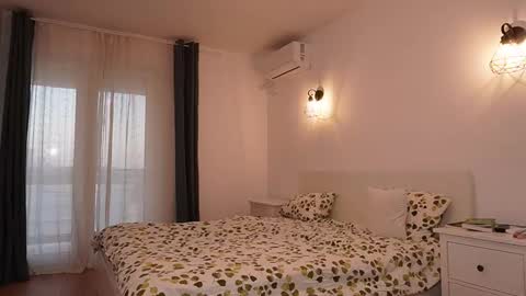 Anna online show from October 2025 04:57:01 AM