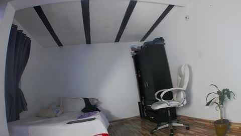 moonie_baddie31 online show from February 2026 04:05:02 PM