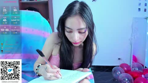 MOON  online show from February 2025 02:25:02 AM