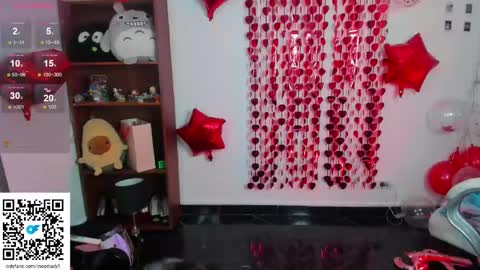 MOON  online show from February 2025 02:25:01 AM