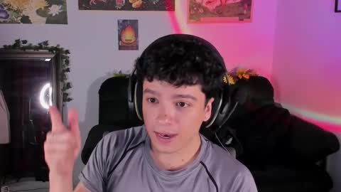 Clove online show from January 2026 04:26:02 AM