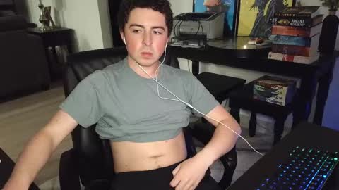 moonlighter7 online show from April 2026 02:10:01 AM