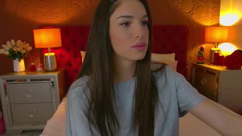 moonligt_iris online show from March 2026 05:26:02 AM