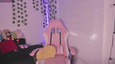 moonliight__ online show from March 2025 10:19:02 PM