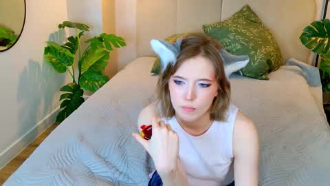 Asuna online show from November 2025 01:49:02 PM