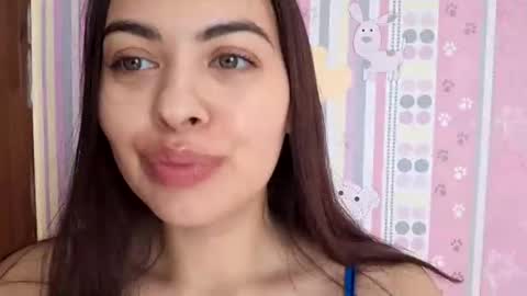 Snapshot of moonrose69 chatting on November 2025 09:33:01 AM moonrose69 online show from November 2025 09:33:01 AM