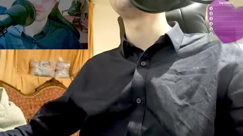 Snapshot of moonsire chatting on January 2025 06:59:01 AM Moonsire online show from January 2025 06:59:01 AM