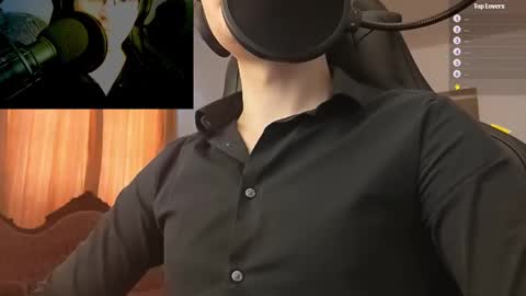 Snapshot of moonsire chatting on January 2025 09:13:02 AM Moonsire online show from January 2025 09:13:02 AM