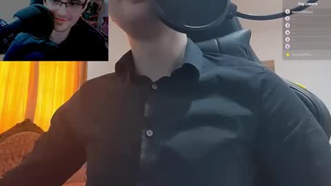 Snapshot of moonsire chatting on January 2025 12:14:01 PM Moonsire online show from January 2025 12:14:01 PM