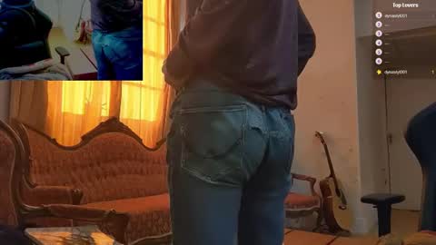 Snapshot of moonsire chatting on January 2025 11:32:01 AM Moonsire online show from January 2025 11:32:01 AM