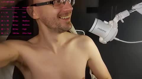 Snapshot of moonsire chatting on January 2026 07:11:01 PM Moonsire online show from January 2026 07:11:01 PM