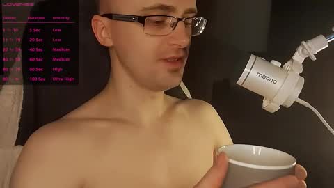 Snapshot of moonsire chatting on February 2026 11:36:01 PM Moonsire online show from February 2026 11:36:01 PM