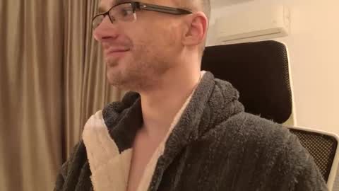 Snapshot of moonsire chatting on February 2026 07:39:02 PM Moonsire online show from February 2026 07:39:02 PM