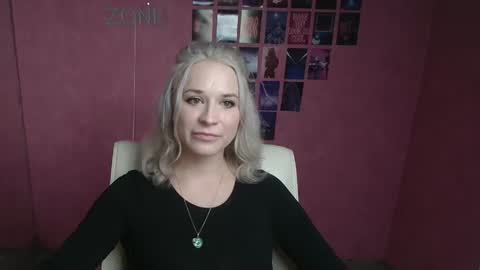 Susanna online show from March 2026 06:33:01 PM