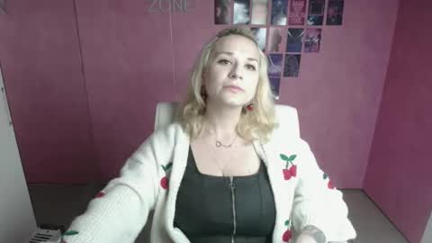 Susanna online show from May 2026 05:18:02 PM