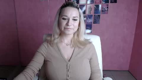 Susanna online show from June 2026 05:21:02 AM