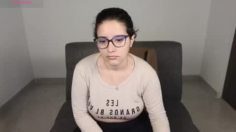 Moon Woman online show from October 2025 02:43:02 AM