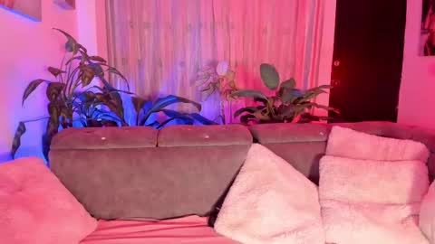   online show from March 2025 09:35:02 AM