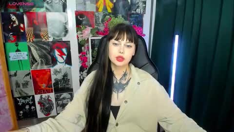 Morana online show from September 2025 02:03:02 AM