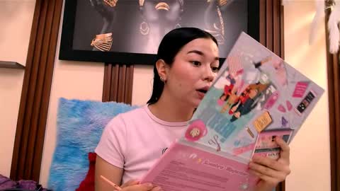 alexia online show from September 2025 07:06:02 PM