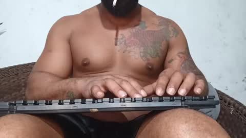 Snapshot of moreno_lutador chatting on December 2024 11:49:02 PM John john online show from December 2024 11:49:02 PM