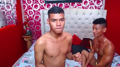 duohot23 online show from January 2025 01:18:02 AM