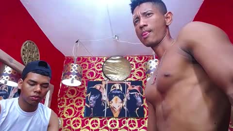 duohot23 online show from February 2025 07:53:02 PM