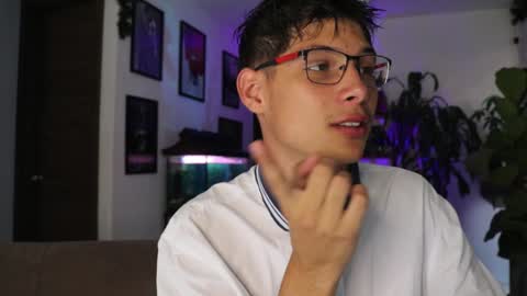   online show from February 2025 09:23:02 PM